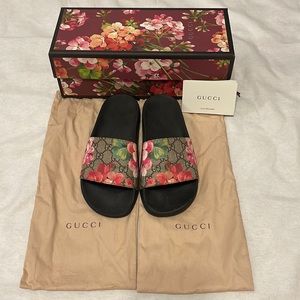 GG BLOOMS SUPREME FLORAL SLIDE SANDAL size 37 (us 7)